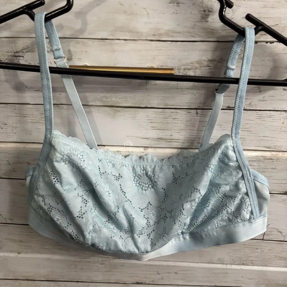 Aerie Lace Bandeau in Soft Blue